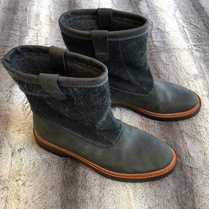 clarks trace fern boots